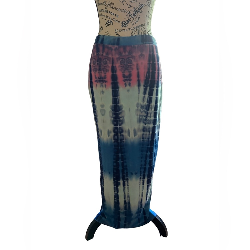 NWT Curve-Hugging Maxi Skirt | Stretchy & Sleek Fit
 Maxi Skirt